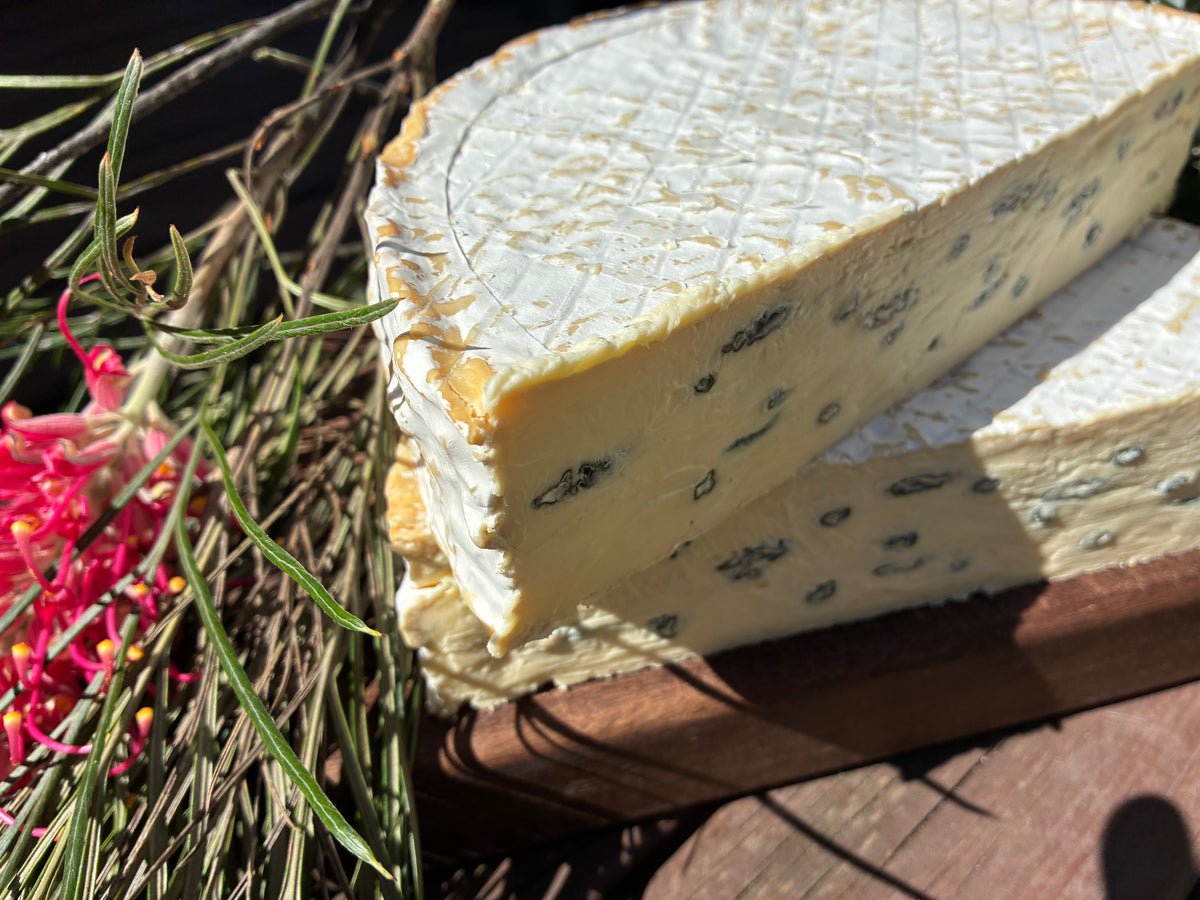 French Blue Triple Brie - From 100g to 130g