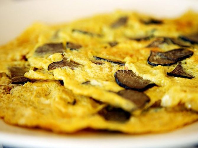 Truffle Omelette (Omelette aux Truffes)